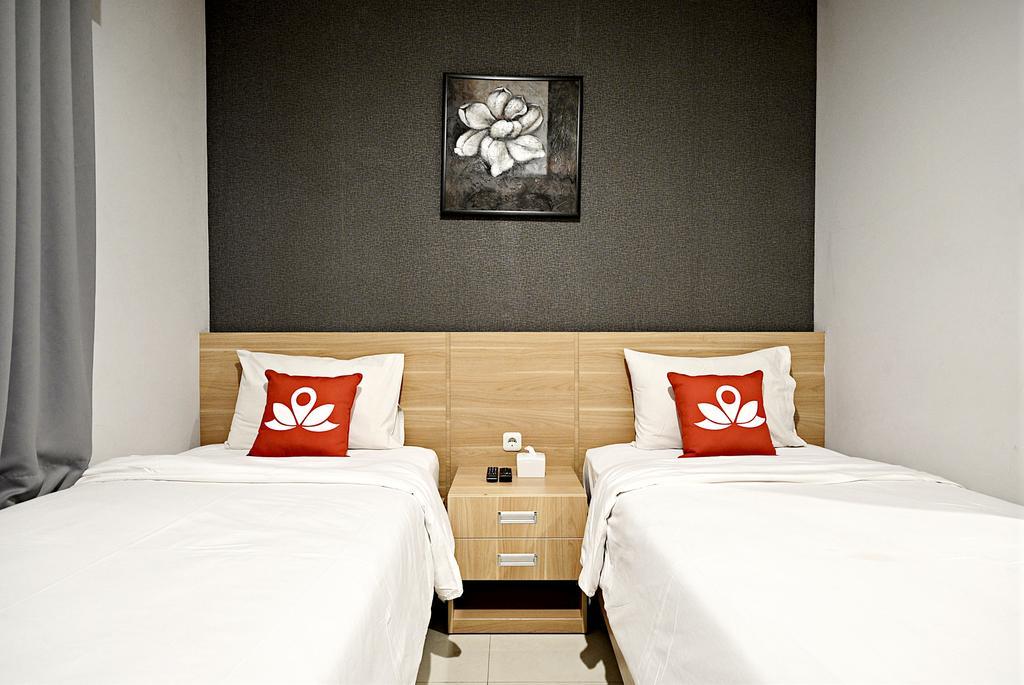 Zen Rooms Cipete Safin Inn Cilandak  Exterior photo